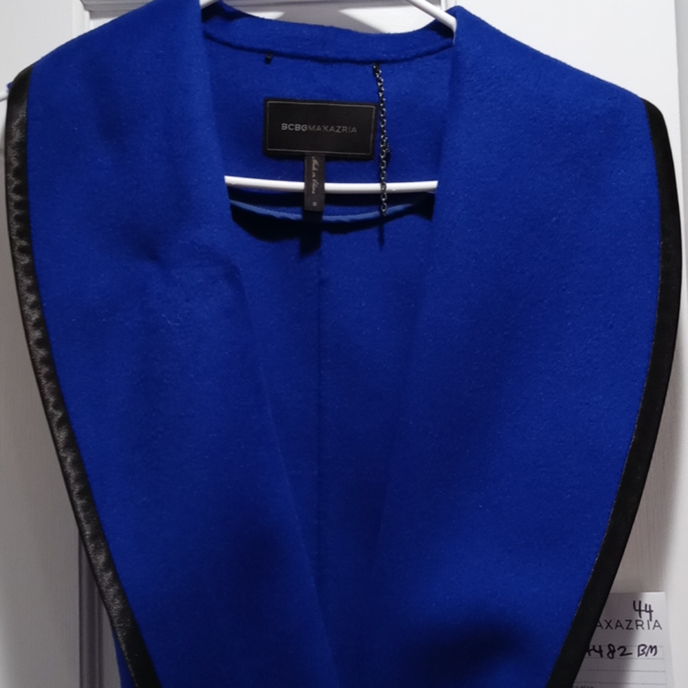 Bcbg sleevless cardigen